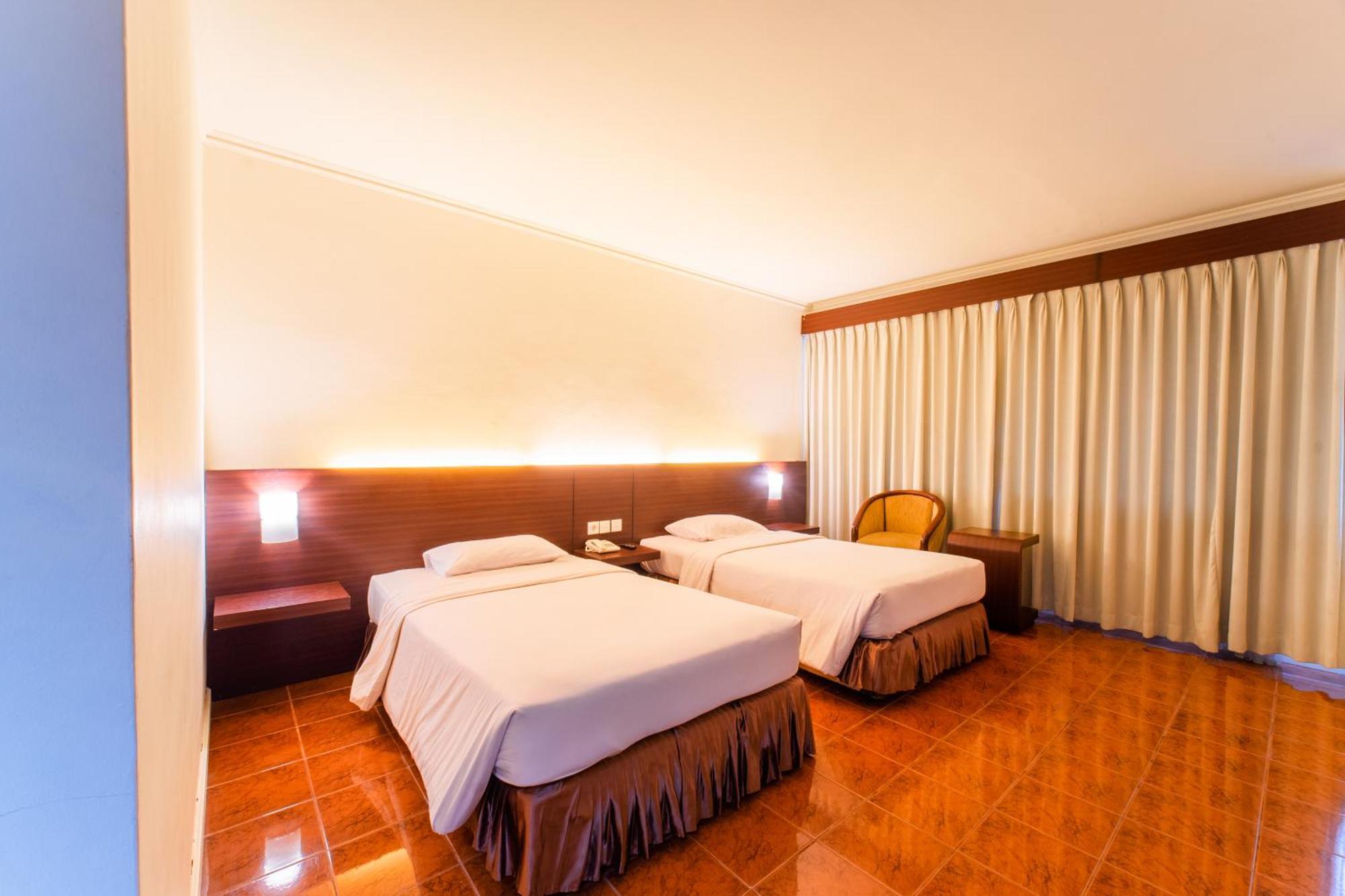Adika Hotel Bahtera Klandasan Kecil Exteriér fotografie